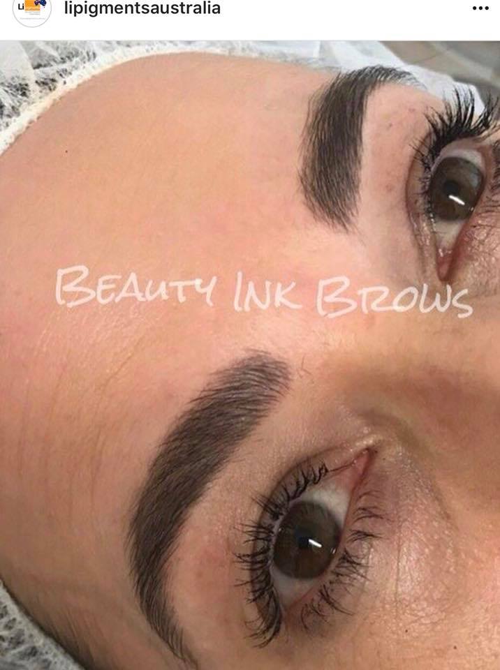 Eyebrow tattoo healed results using Eboni Express with one drop of UG modifier by Beauty Ink Brows.

