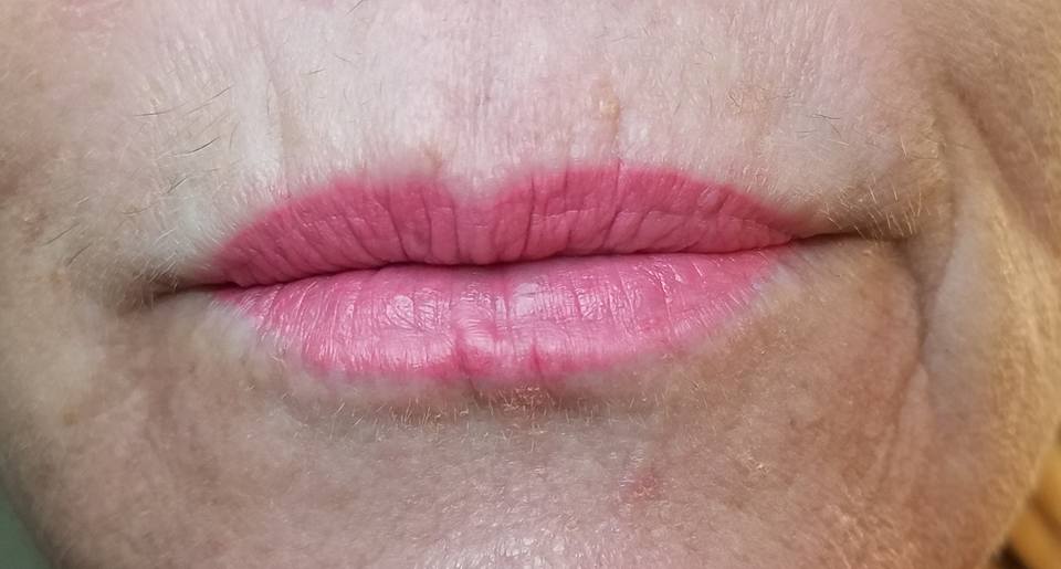 Healed pink lips using Pink Blossom with a Neon Orange modifier for added warmth and vibrancy