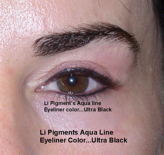 Close-up of healed permanent eyeliner after the first session using Li Pigments Ultra Black from the Aqua Line, showing smooth application and rich color along the lash line.
